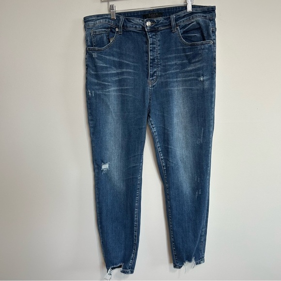 Risen Denim Los Angeles Blue Women's Skinny Cropped Jeans Women’s Size 2XL - Picture 2 of 6